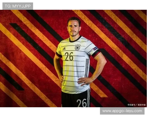 布冯意大利门神生涯回顾：传奇守门员的辉煌历程