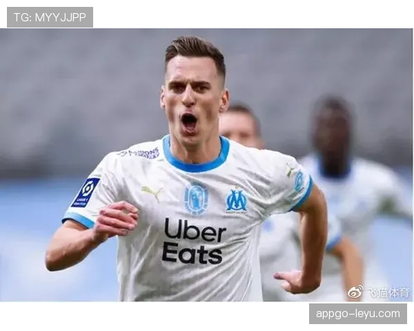 奥西门揭秘度假日常：训练与休憩并重，状态稳步回升