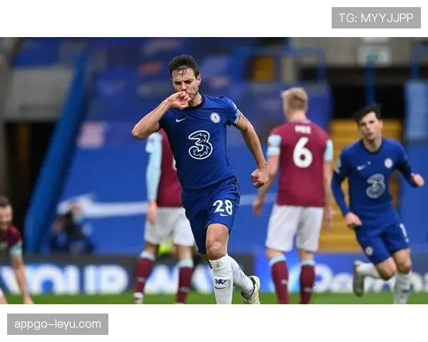 托马斯·弗兰克战术革新显成效，英超球队状态回暖迎战强敌