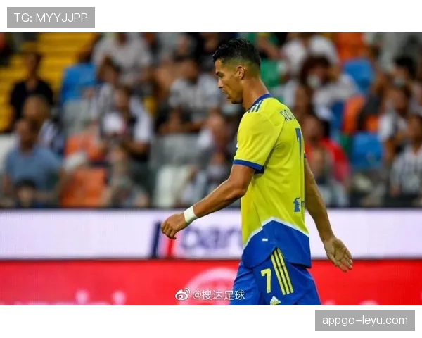 利兹联倚重边路进攻迎战强敌，力争赛季首胜