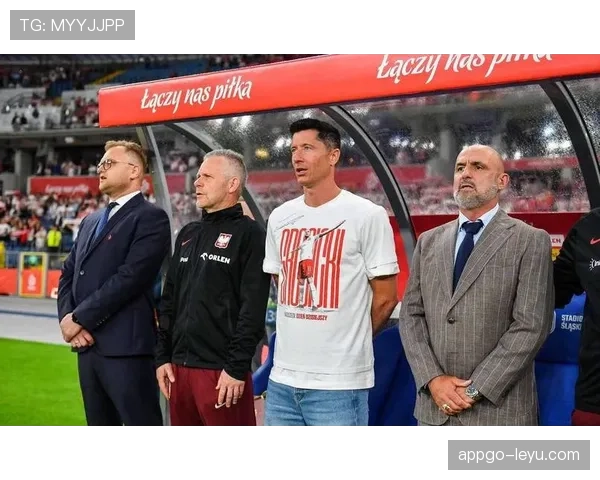 莱万多夫斯基状态火热，重燃西甲金靴希望引热议