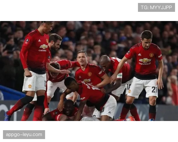 布莱顿主场力克曼联，搅动英超争冠格局